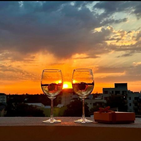 Апартаменти Sunset View Бухарест Екстер'єр фото